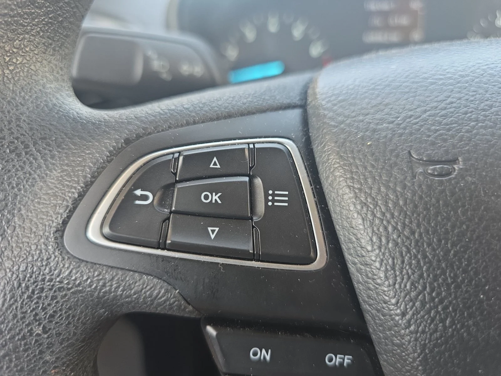 Used 2018 Moondust Silver Metallic Ford S image 23