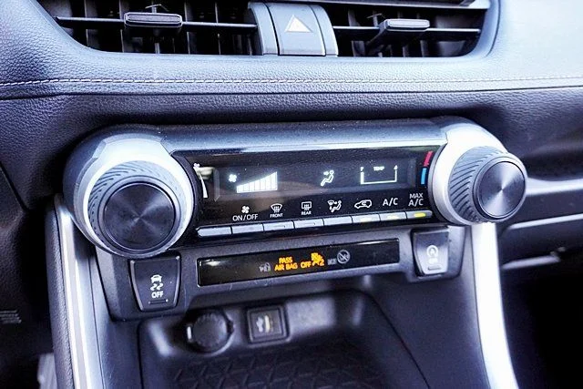 Used 2025 Silver Toyota LE image 26