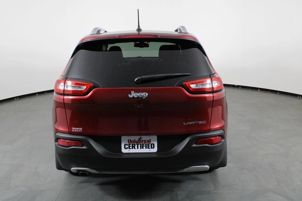 Used 2015 Red Jeep Limited image 10