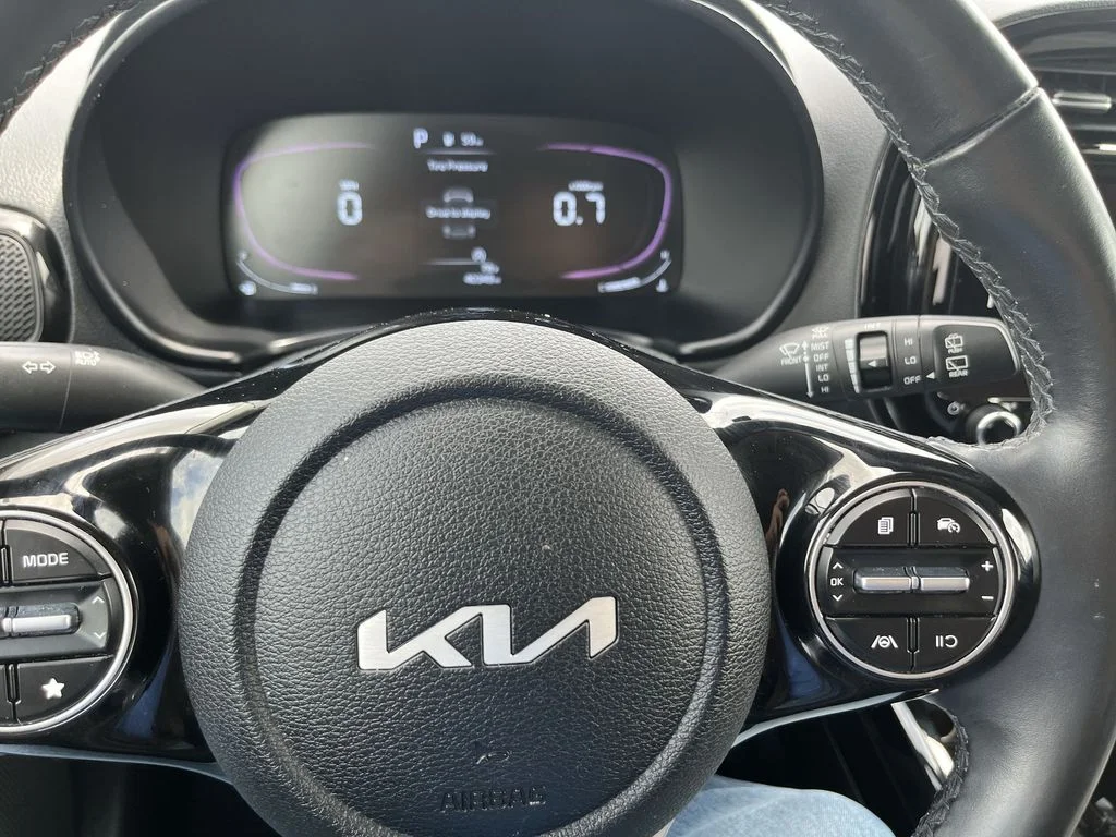 Used 2023 Blue Kia EX image 21