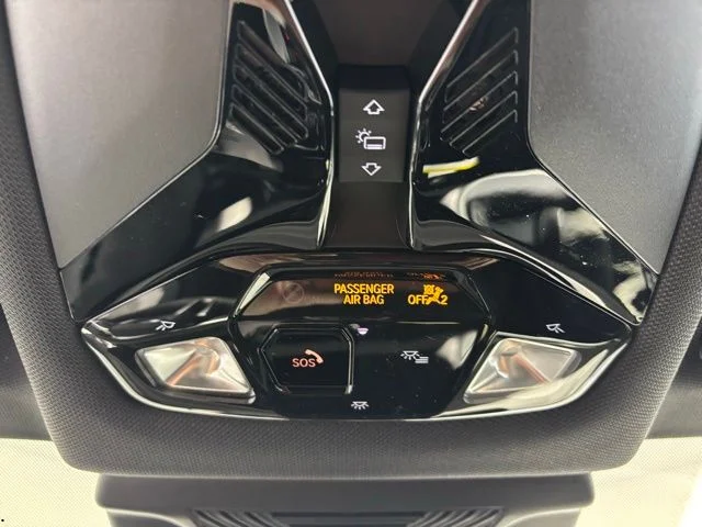 New 2026 Vegas Red Metallic BMW xDrive28i image 30