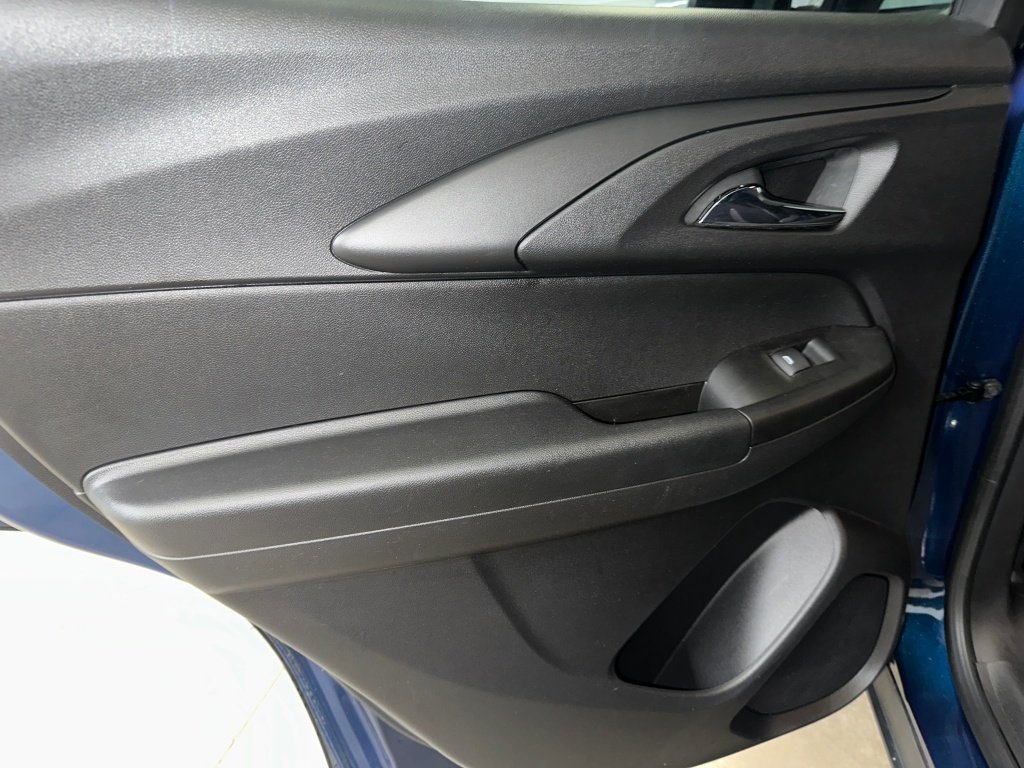 Used 2021 PACIFIC BLUE METALLIC Chevrolet LT image 17