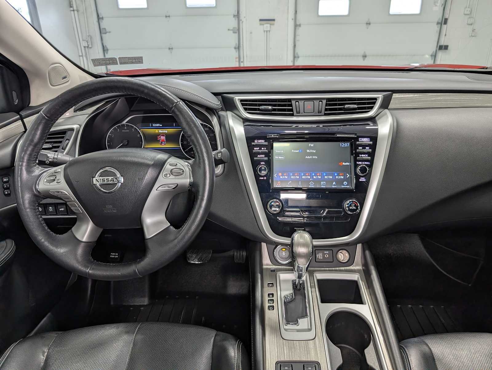 Used 2018 CAYENNE RED Nissan SL image 18