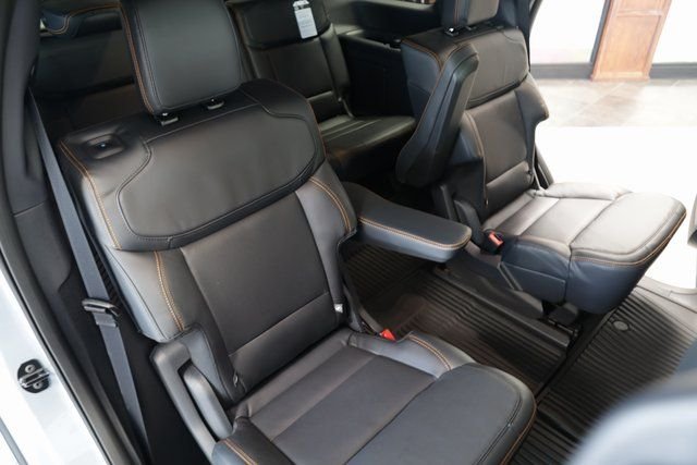 New 2025 Glacier Gray Metallic Tri-Coat Ford TREMOR® image 43