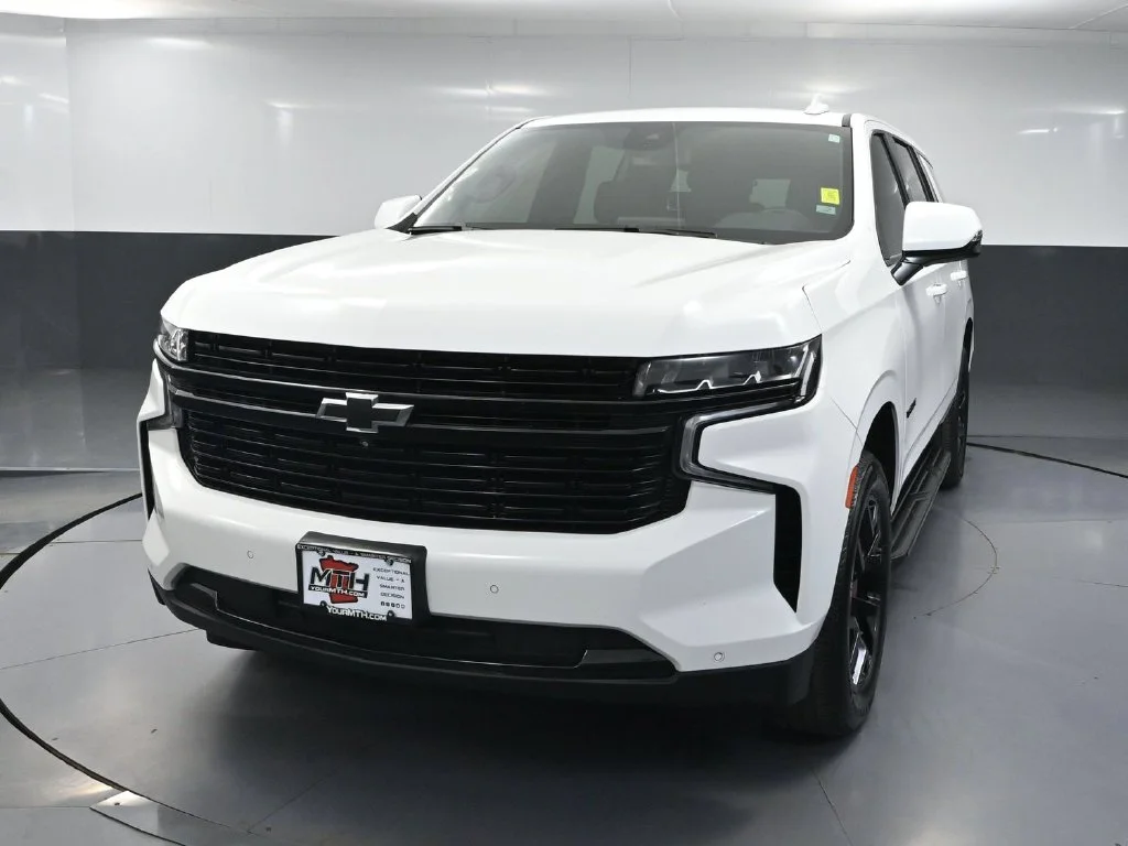 Certified Used 2024 White Chevrolet RST image 9