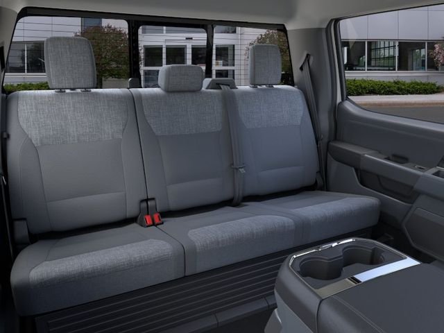 New 2026 Oxford White Ford XLT image 11