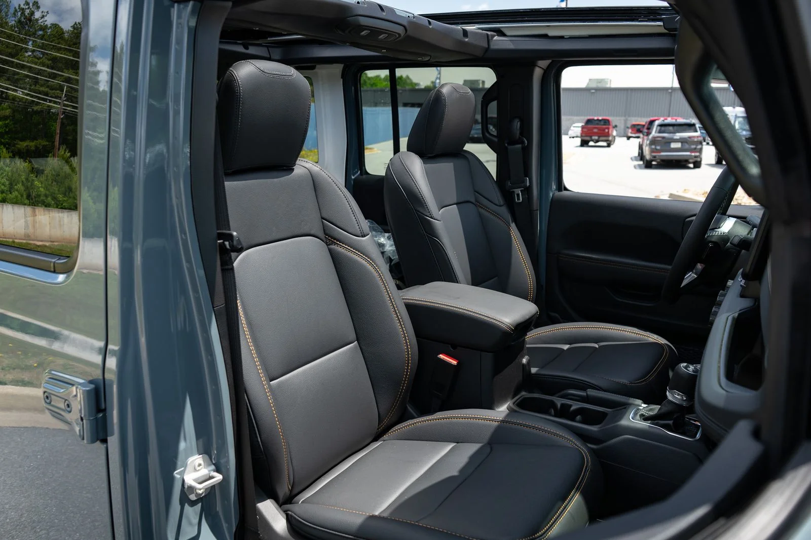 New 2026 Anvil Clear-Coat Exterior Paint Jeep Sahara image 23