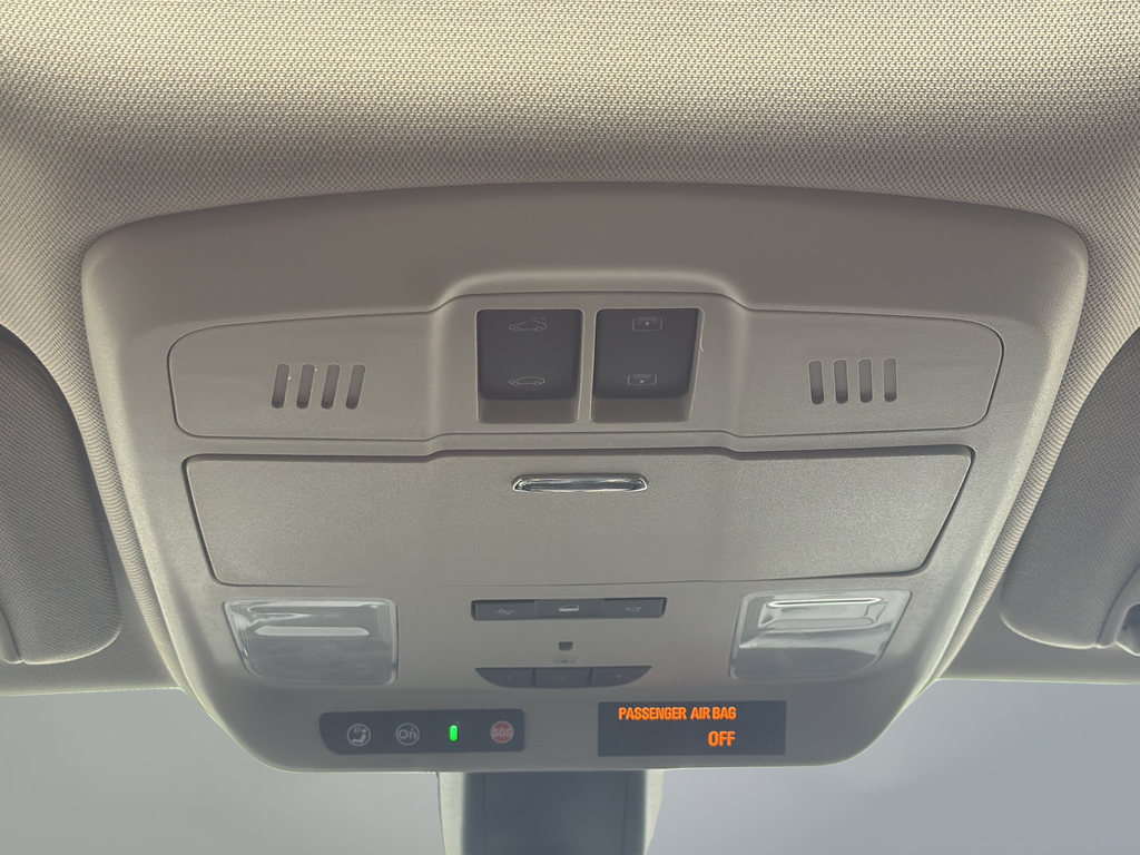 Used 2020 White Buick Essence image 40
