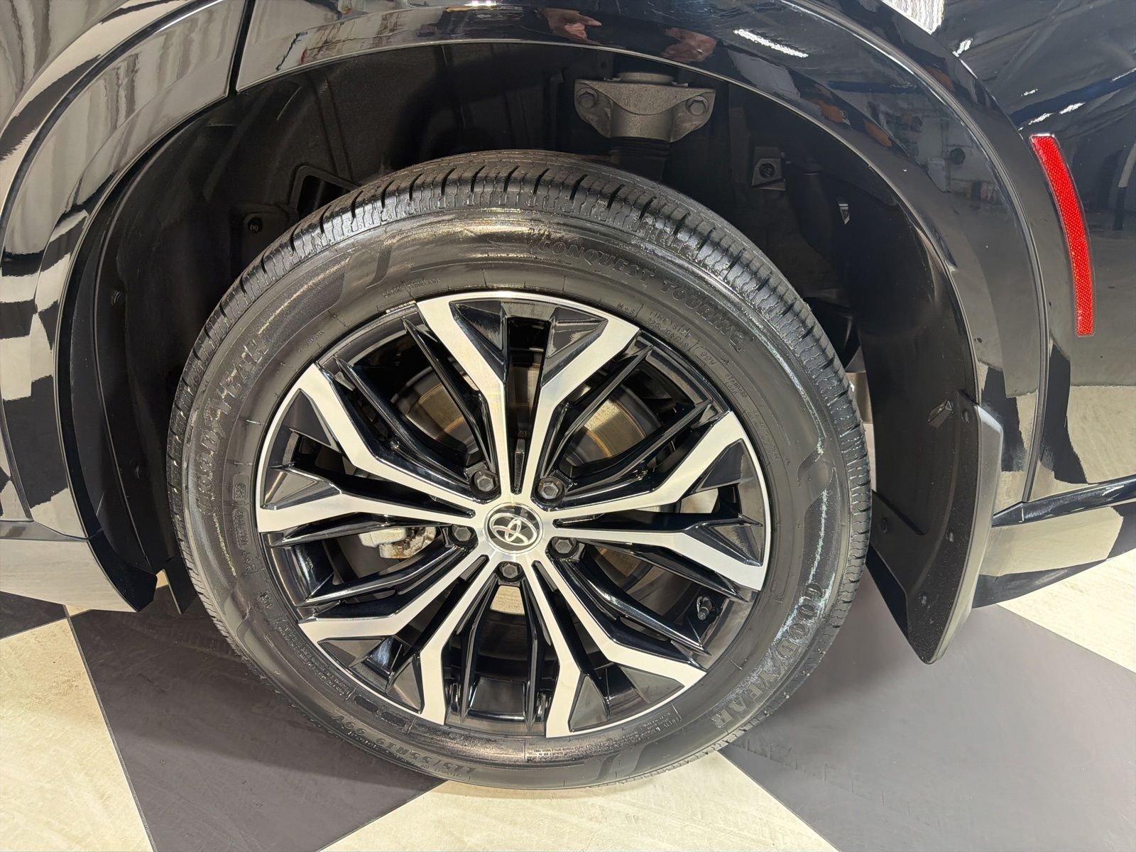 Used 2025 Black Toyota XLE image 29