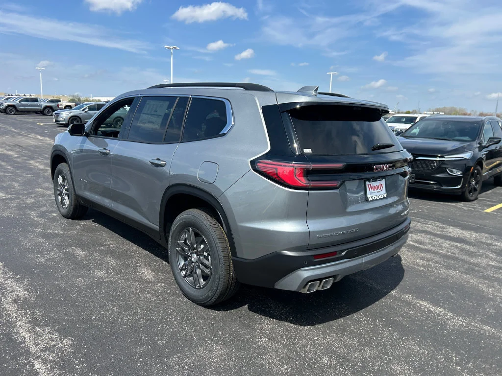 2026 GMC Acadia Elevation - Photo 7