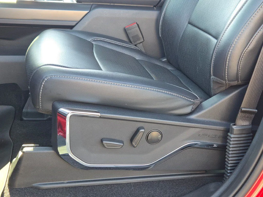 Used 2024 Red Ford Lariat image 25