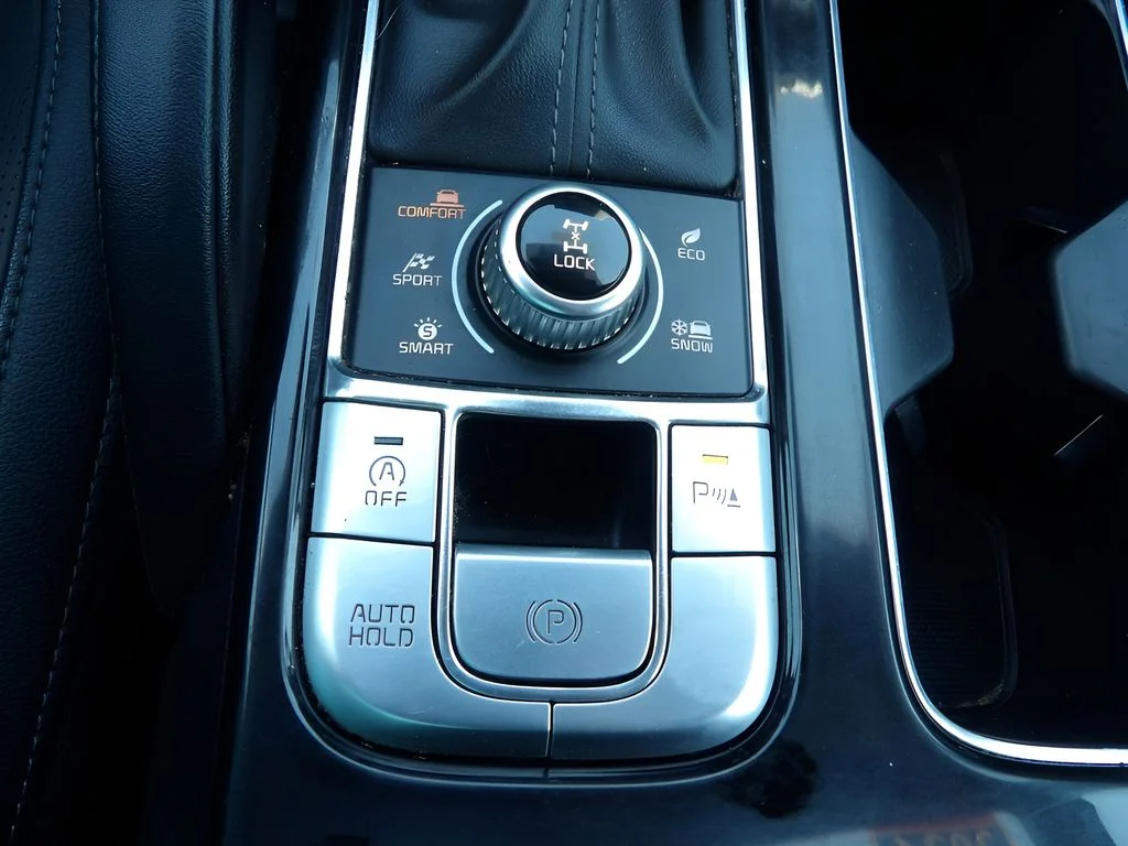 Used 2024 Dawning Red Kia EX X-Line image 37
