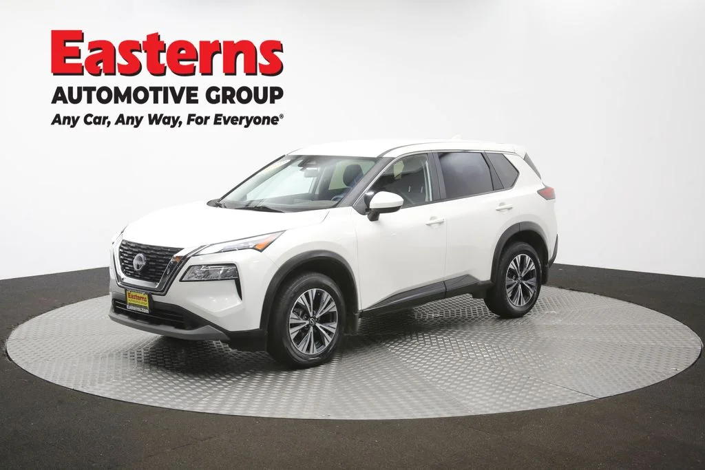 Used 2023 White Nissan SV image 54