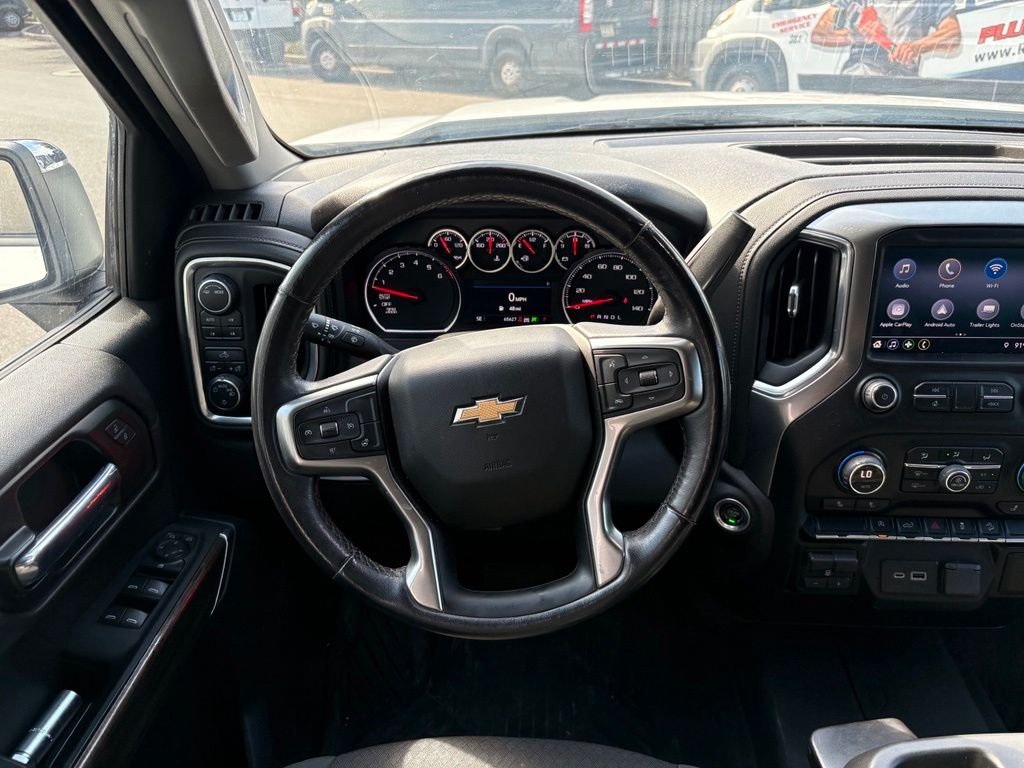 Used 2021 White Chevrolet LT image 5