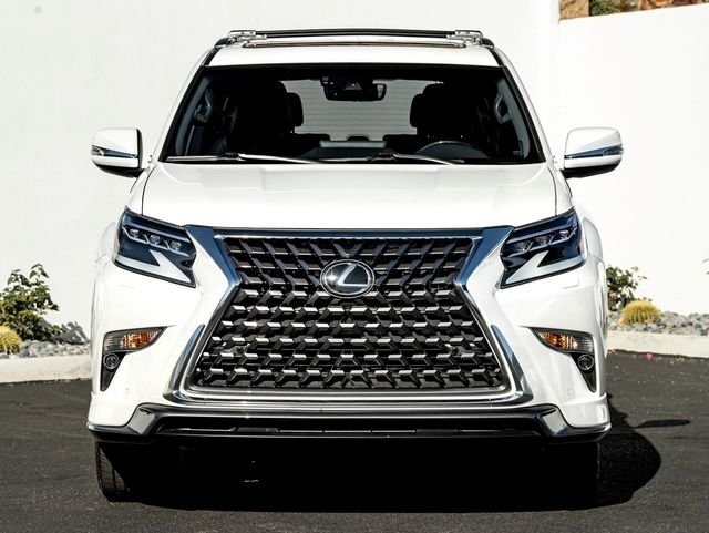 Used 2023 White Pearl Lexus 460 image 3