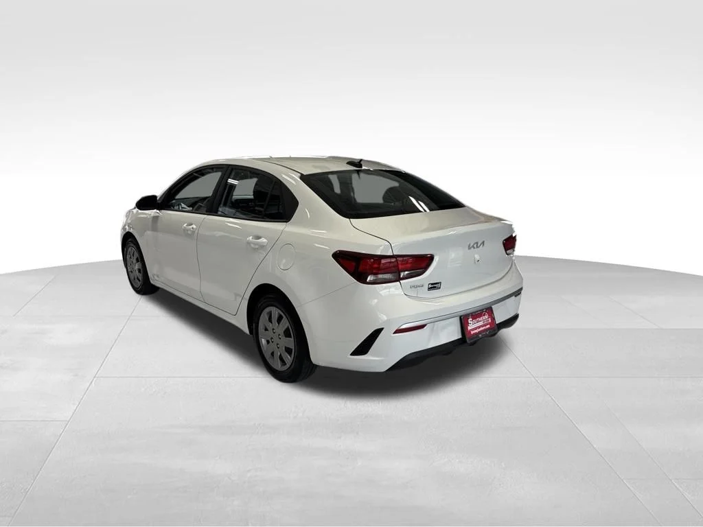 Used 2023 White Kia S image 3
