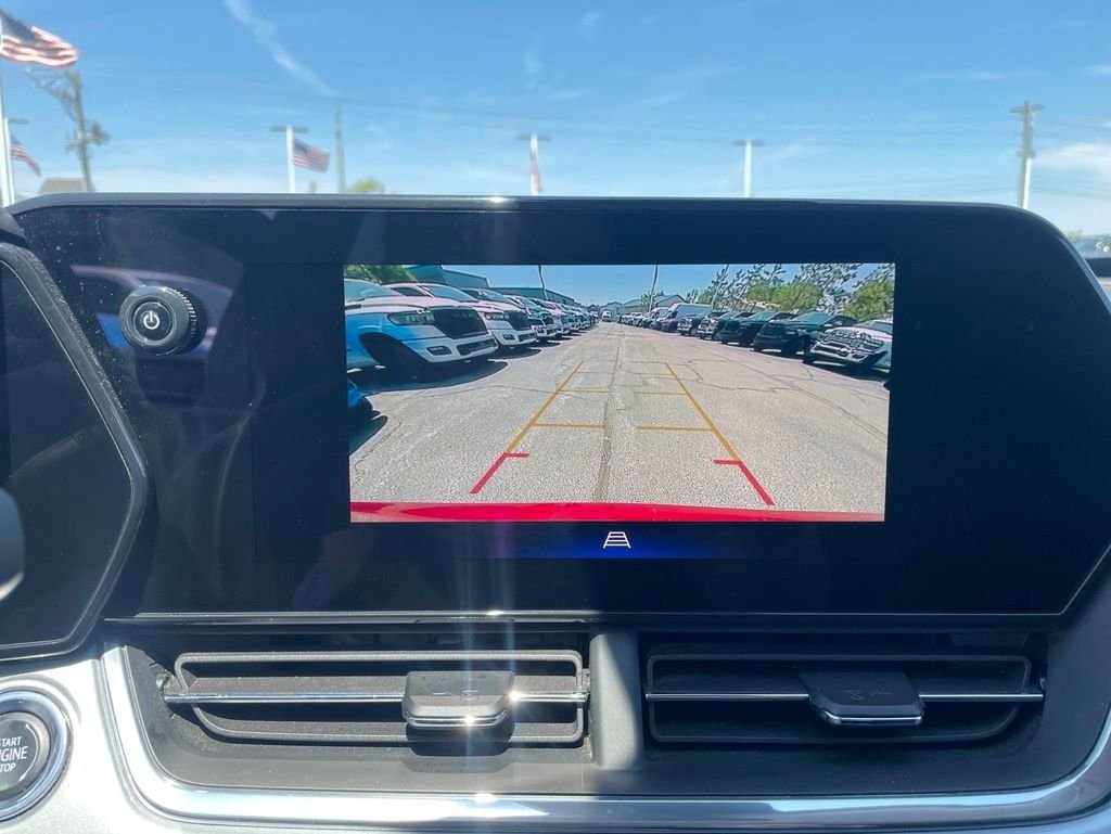 Used 2025 Red Chevrolet LT image 25