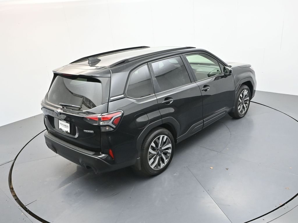 Used 2025 Crystal Black Silica Subaru Touring image 31