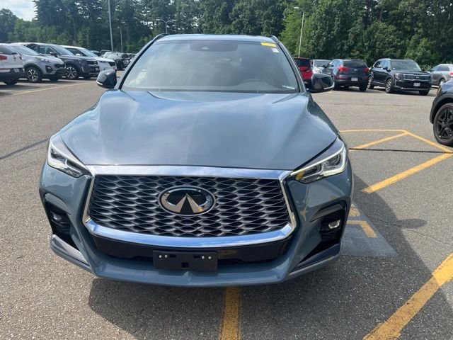 Used 2025 Gray INFINITI LUXE image 8
