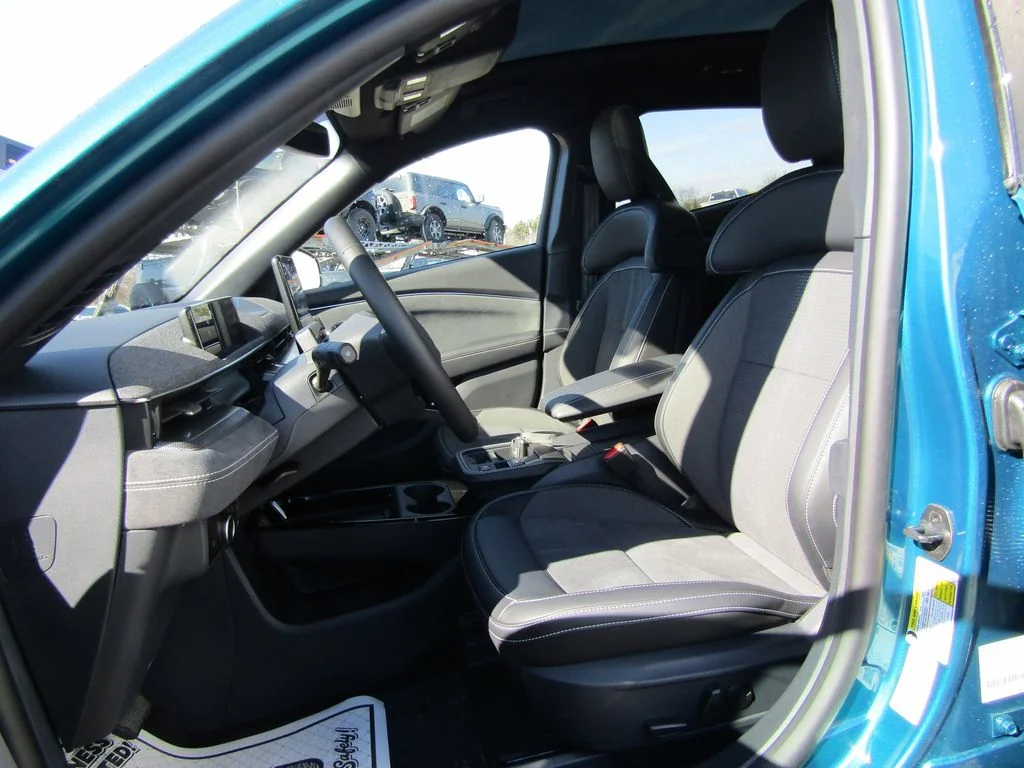 New 2026 Adriatic Blue Metallic Ford GT image 15