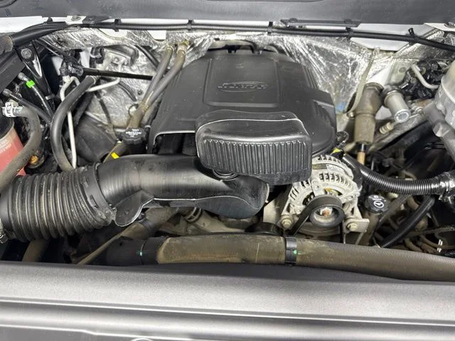 Used 2016 White Chevrolet LTZ image 9