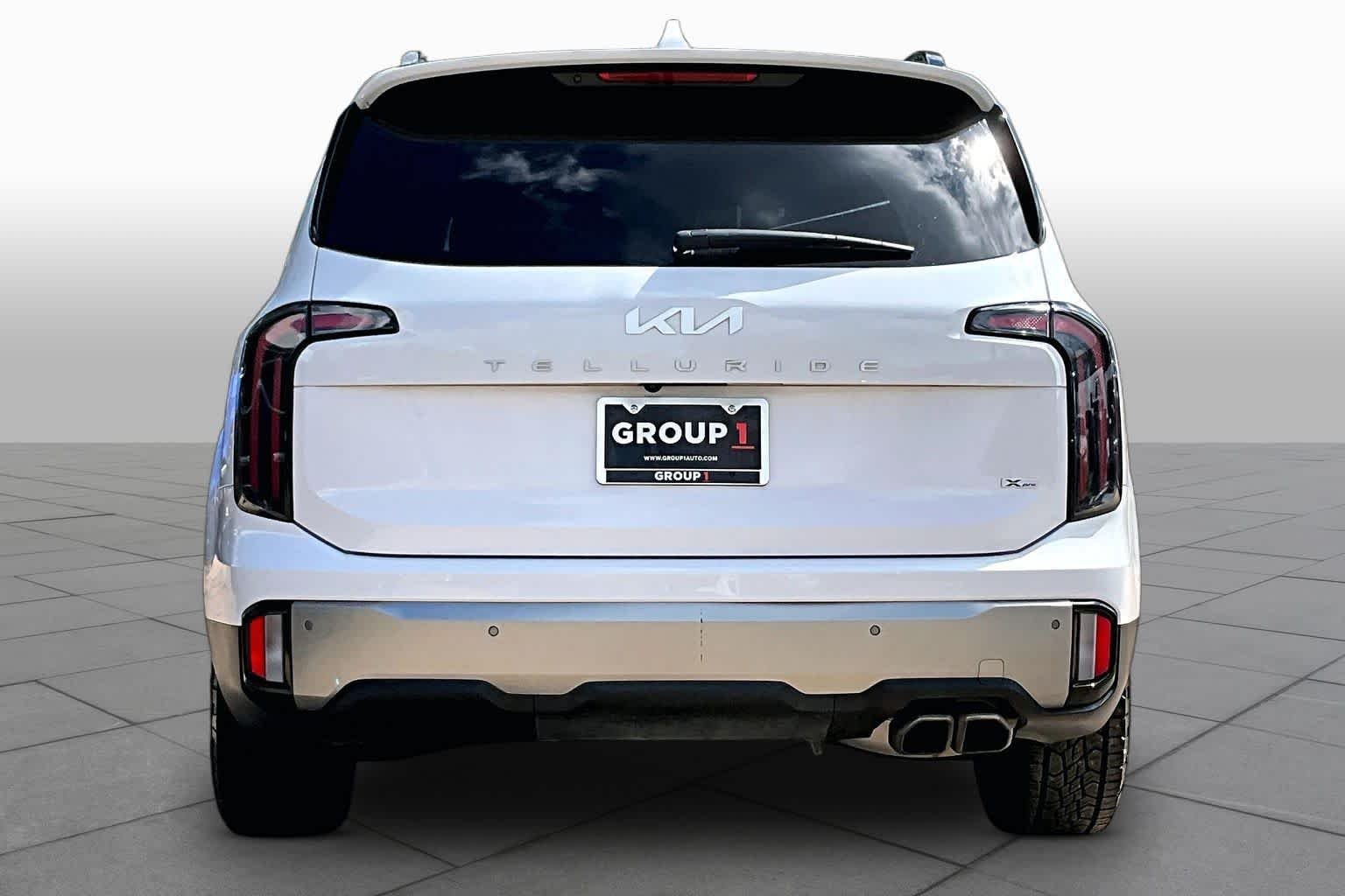 Used 2023 Glacial White Pearl Kia SX Prestige X-Pro image 5