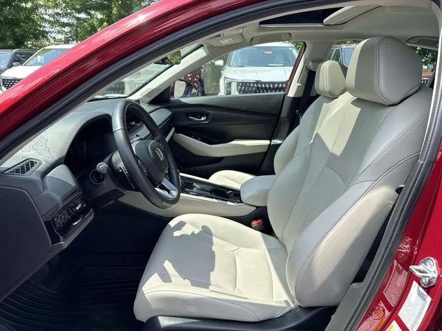 Used 2024 Red Honda Touring image 14