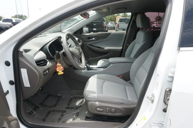 Used 2022  Chevrolet LT image 12