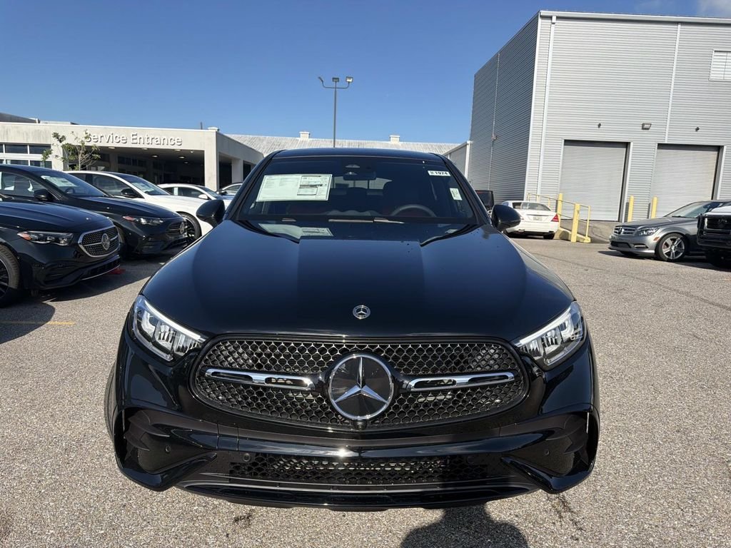 New 2027 Black Mercedes-Benz GLC 300 image 2