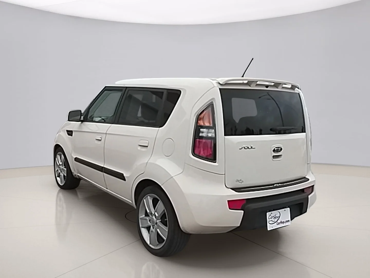 Used 2010 Tan Kia ! WAGON image 3