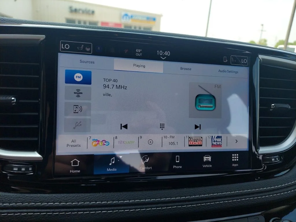 2026 Chrysler Pacifica Select - Photo 22