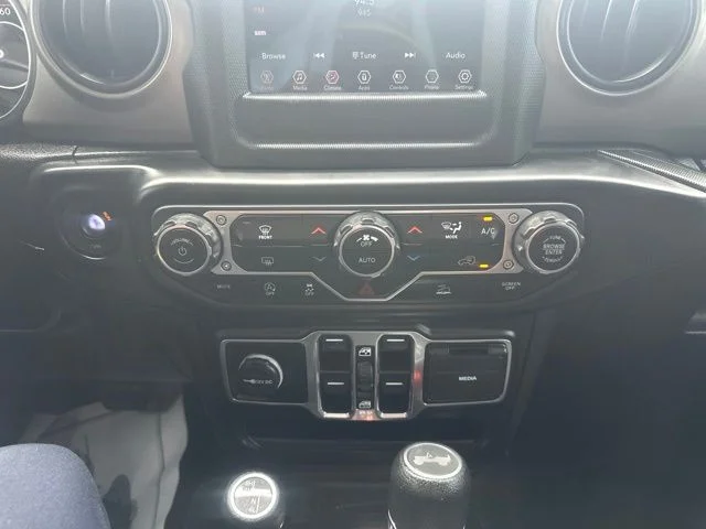 Used 2021 Black Jeep Unlimited Sport S image 25