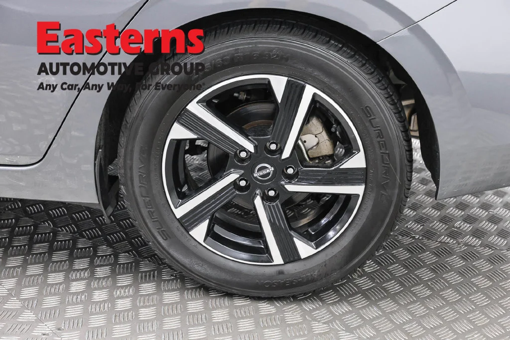 Used 2024 Gray Nissan SV image 33