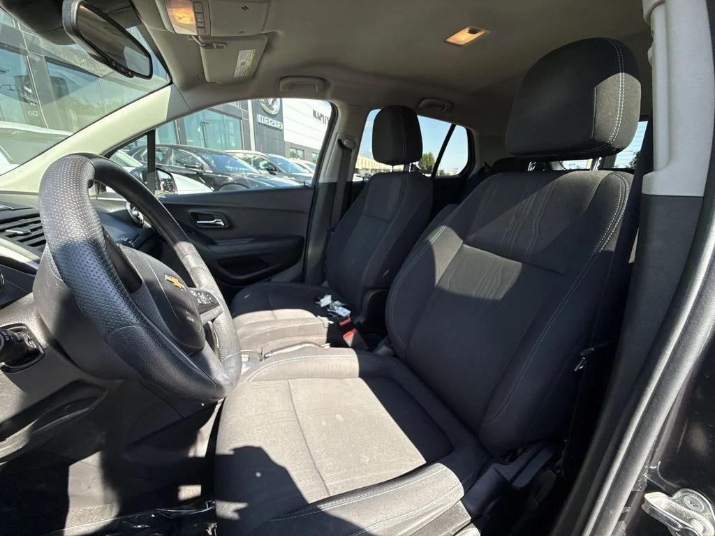 Used 2016 Gray Chevrolet LT image 11
