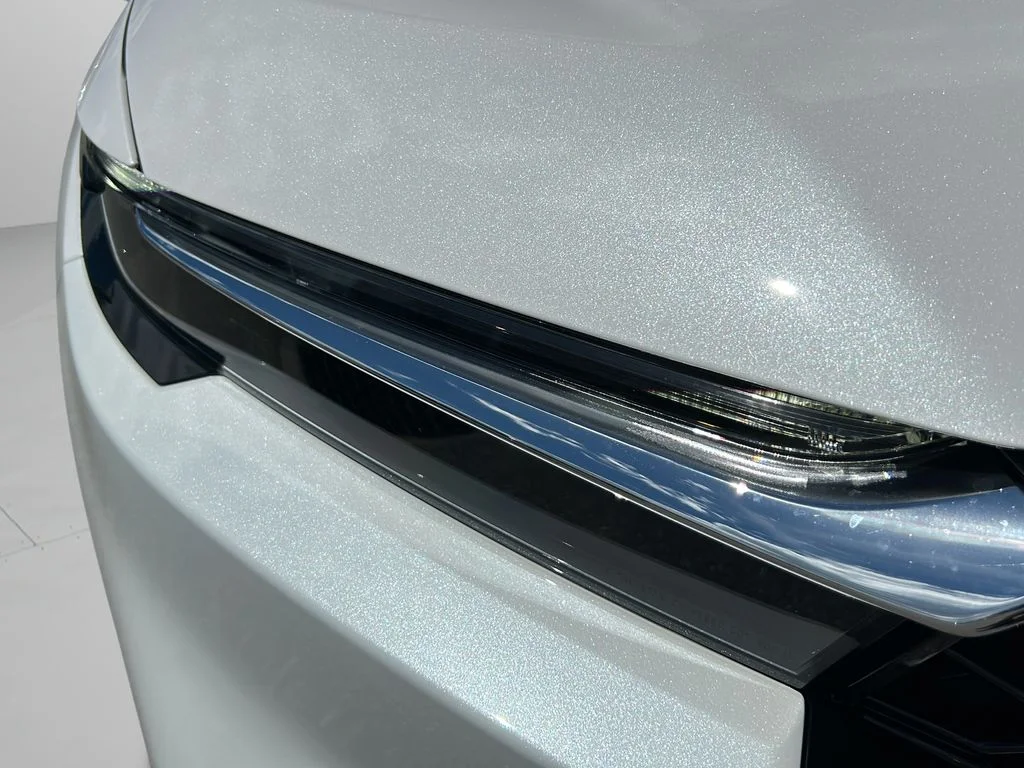 New 2026 Platinum White Pearl Honda EX-L image 10