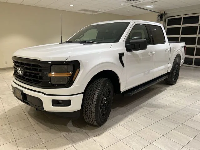 New 2026 White Ford XLT image 1