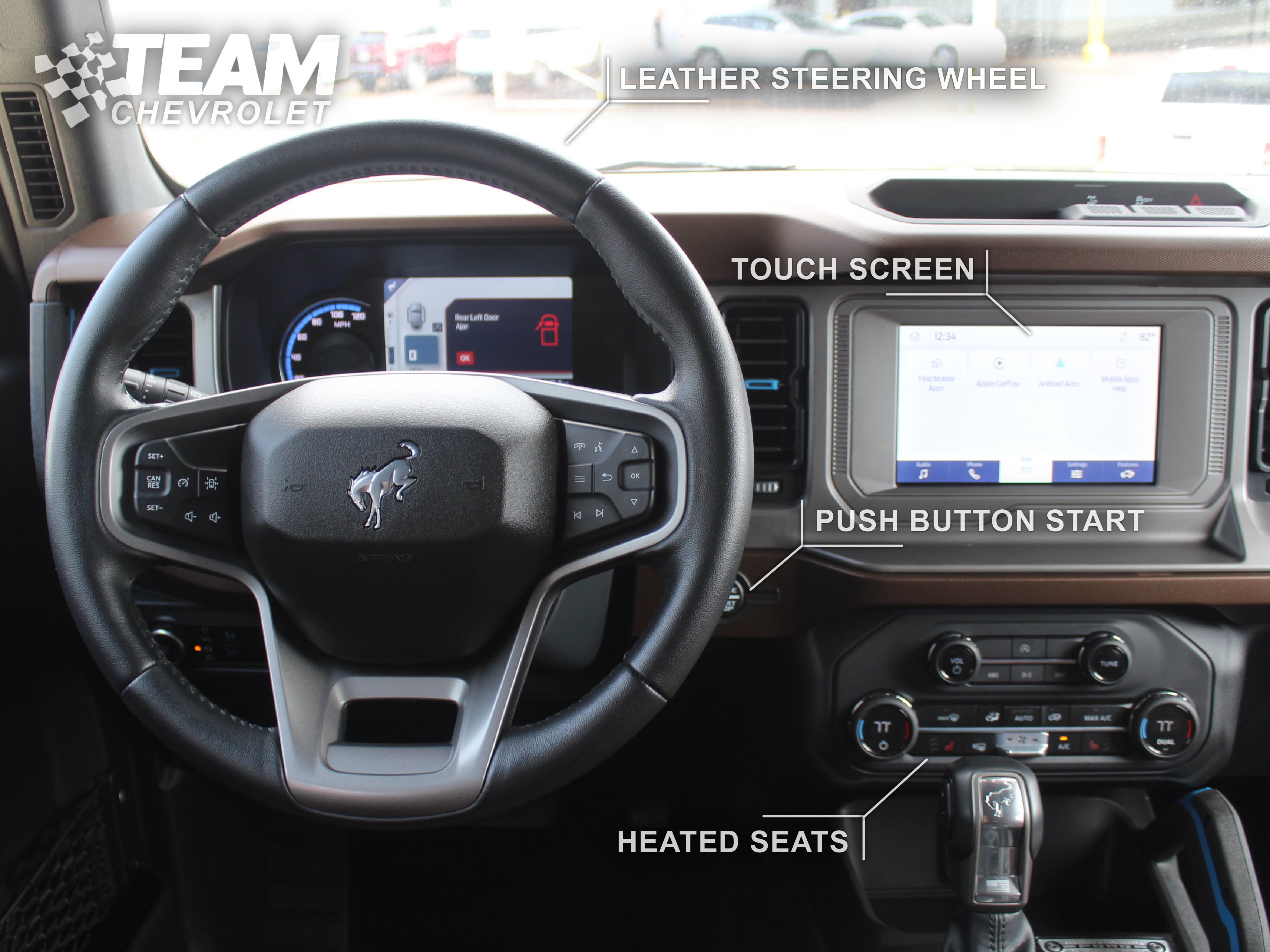 2023 Ford Bronco 4-Door Outer Banks - Photo 3