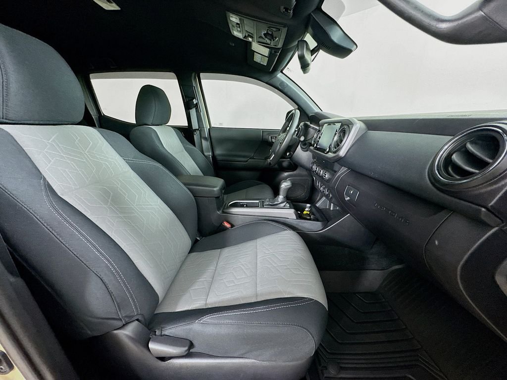 Used 2020 Quicksand Toyota TRD Off-Road image 33