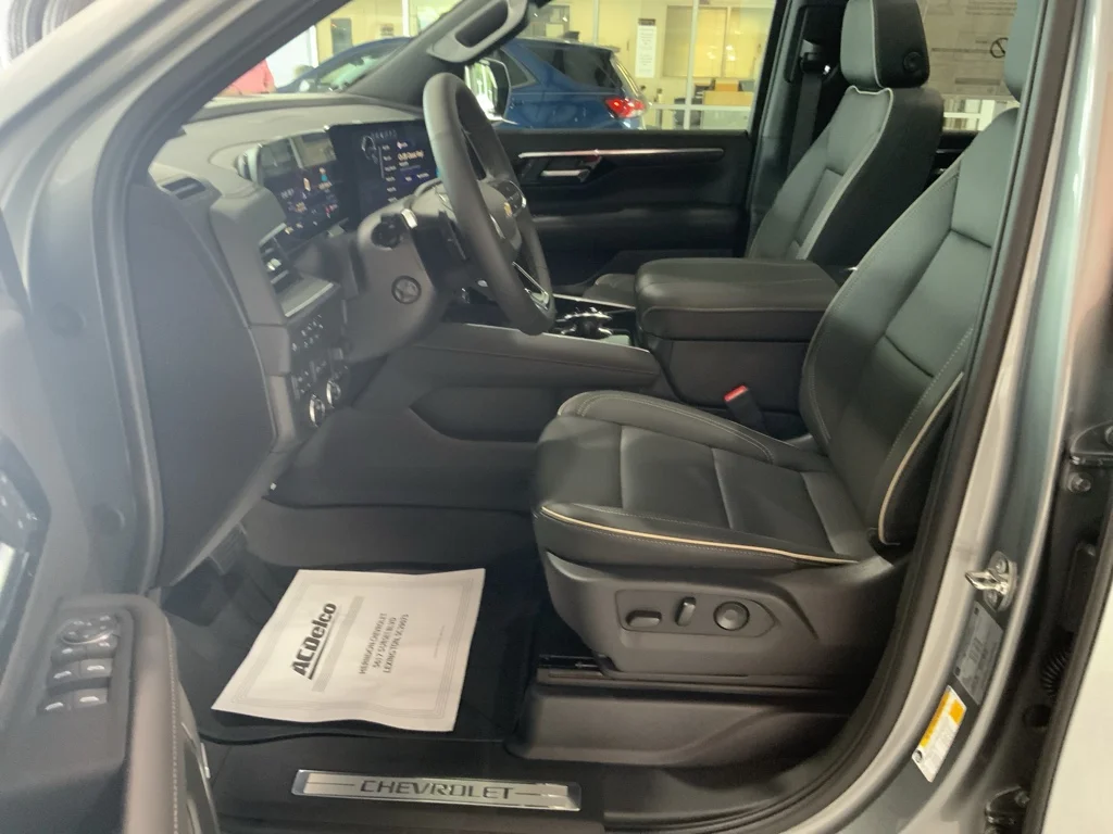2026 Chevrolet Tahoe Premier - Photo 6