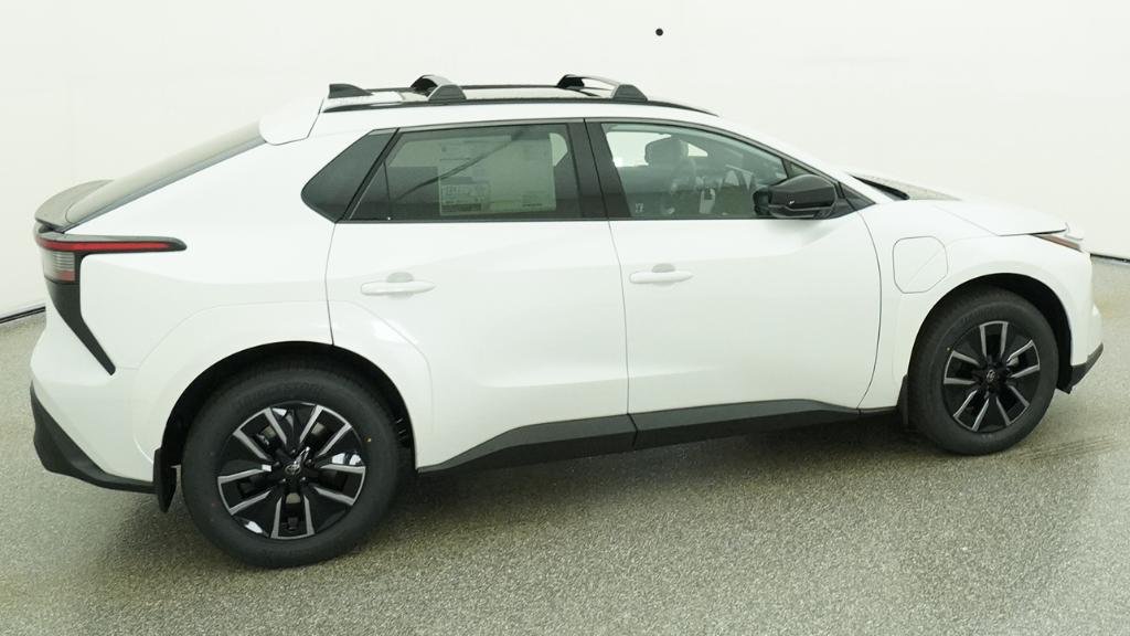 New 2026 Wind Chill Pearl Toyota XLE image 50