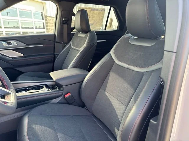 New 2027 Avalanche Gray Ford ST image 16