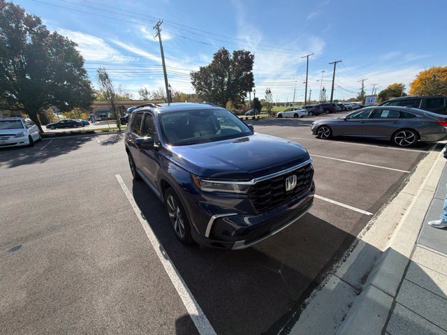 Certified Used 2025 Obsidian Blue Pearl Honda Touring image 2