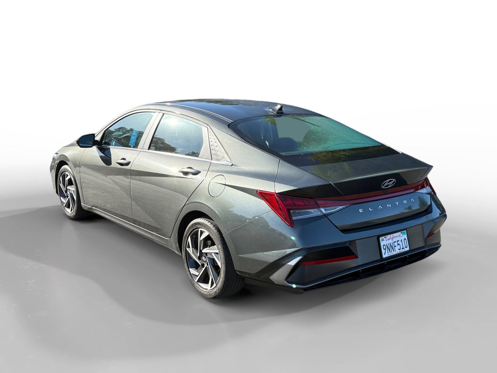 Used 2024 Gray Hyundai SEL image 3