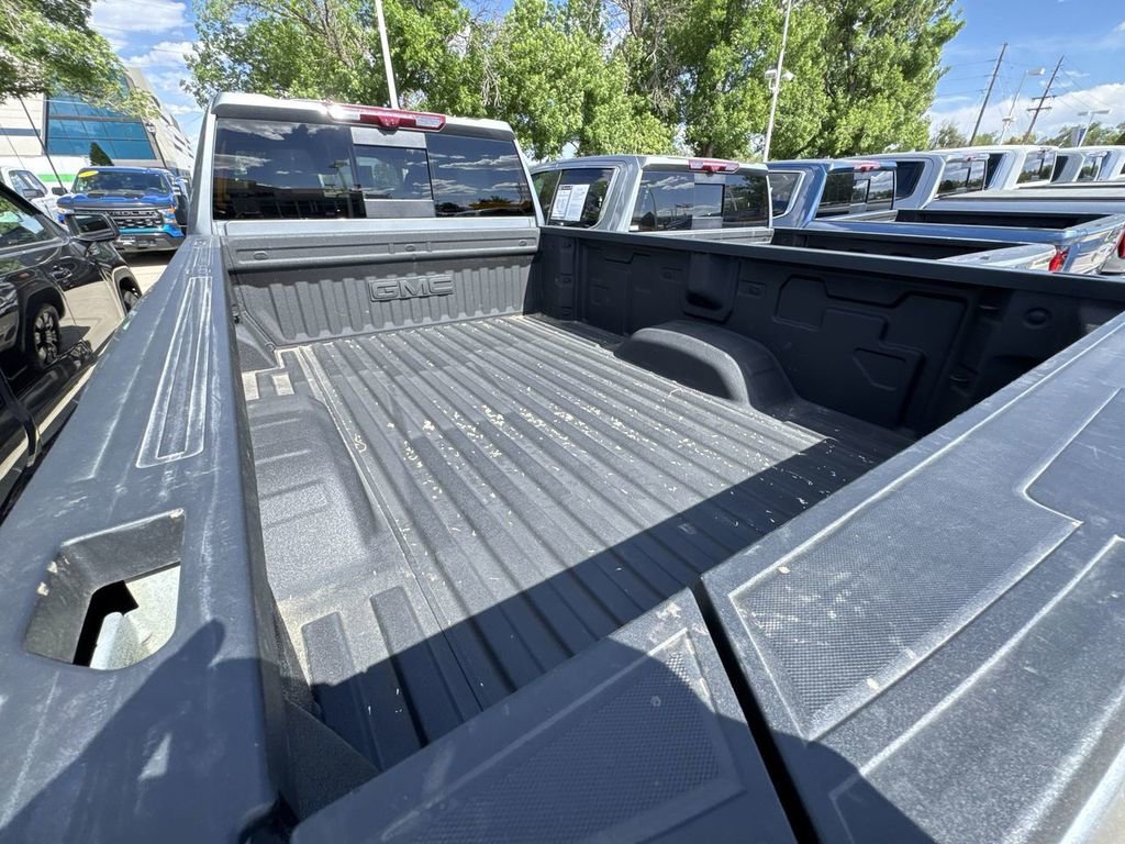Used 2025 Sterling Metallic GMC Denali image 30