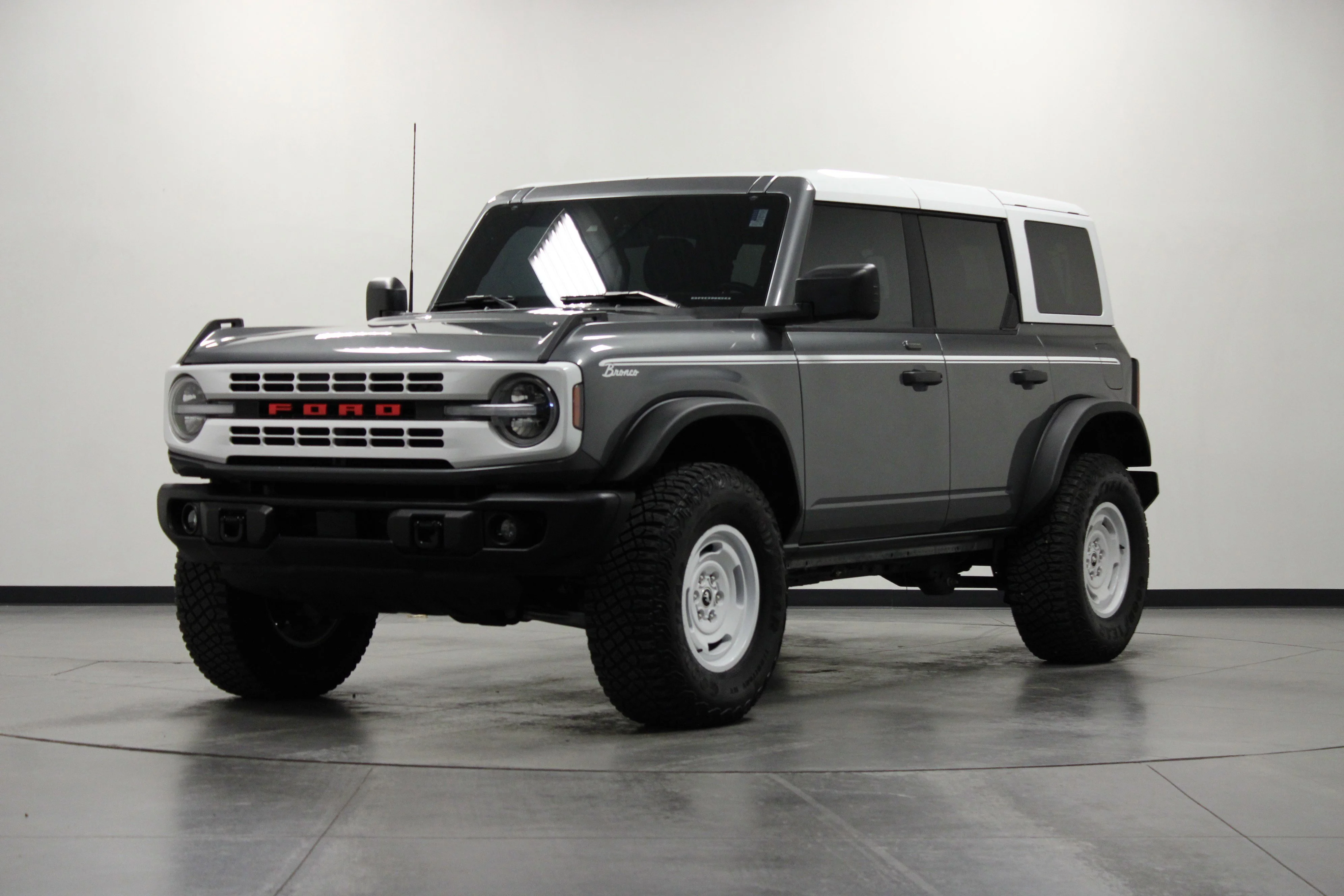 Used 2023 Carbonized Gray Metallic Ford Heritage Edition image 8