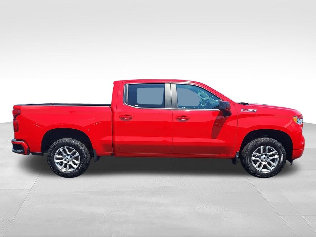 Used 2022 Red Chevrolet RST image 6