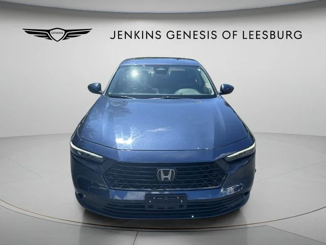 Used 2023  Honda EX image 12