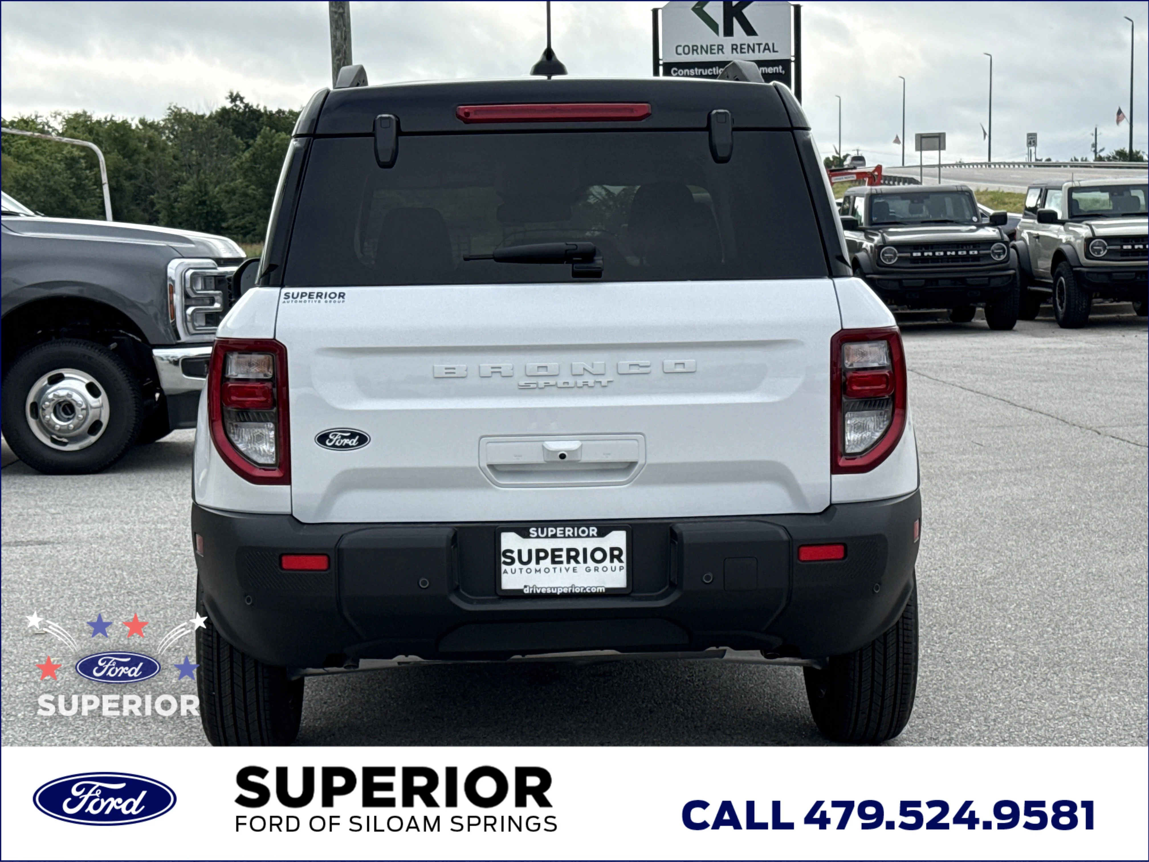 New 2026 Oxford White Ford Outer Banks 4WD image 5