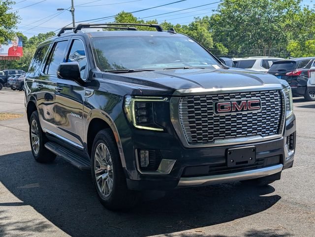 Used 2021 Green GMC Denali image 7
