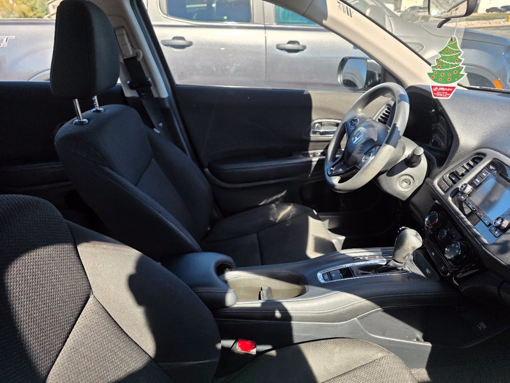 Used 2016 Gray Honda LX image 5